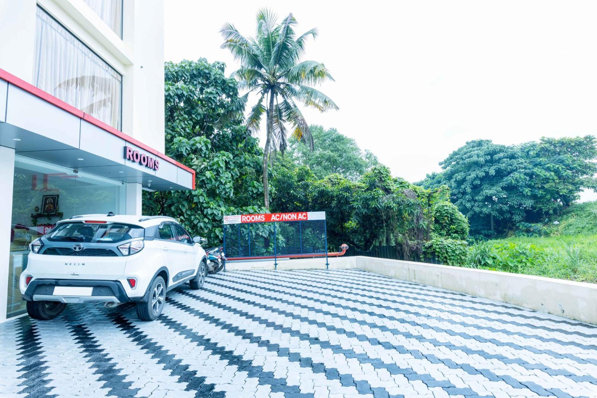 Kochi Treebo Airsuite Airport Hotel מראה חיצוני תמונה